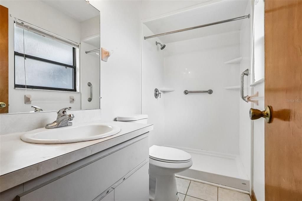 For Sale: $224,000 (2 beds, 2 baths, 1064 Square Feet)