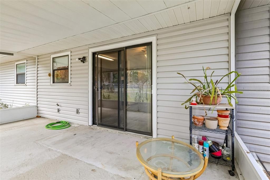 For Sale: $224,000 (2 beds, 2 baths, 1064 Square Feet)