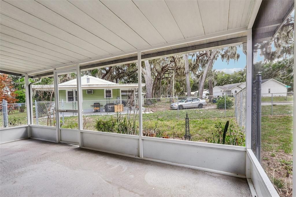 For Sale: $224,000 (2 beds, 2 baths, 1064 Square Feet)