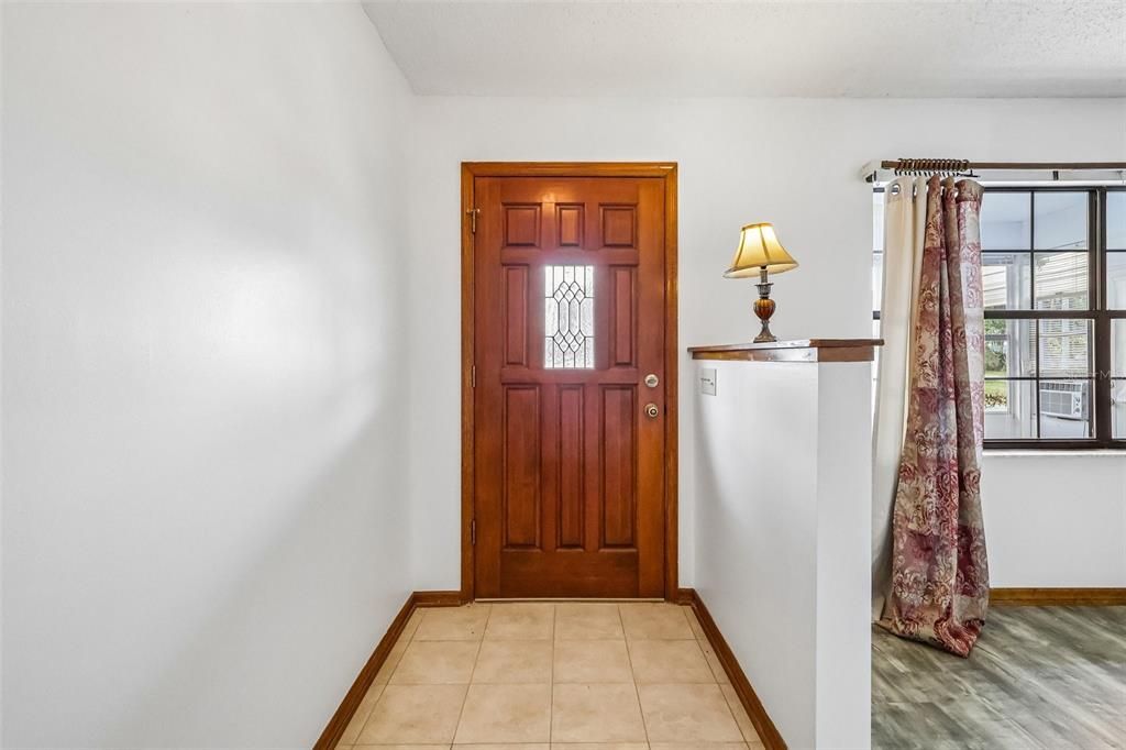 For Sale: $224,000 (2 beds, 2 baths, 1064 Square Feet)