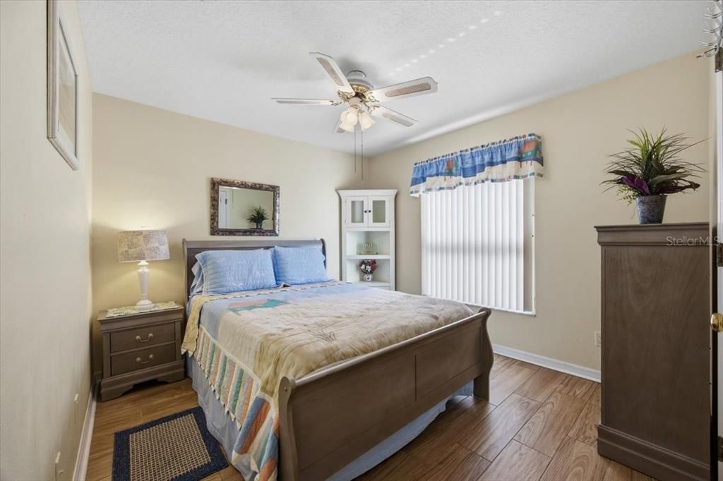 For Sale: $279,000 (3 beds, 2 baths, 1727 Square Feet)