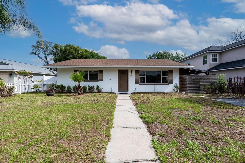 For Sale: $319,000 (3 beds, 2 baths, 1400 Square Feet)