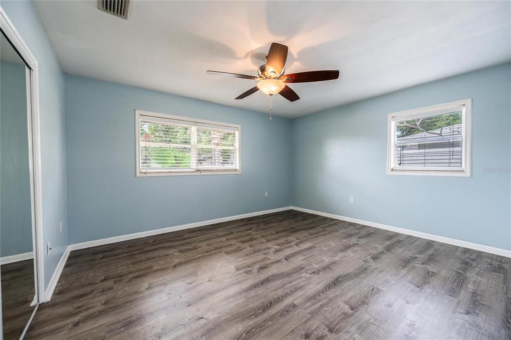 For Sale: $319,000 (3 beds, 2 baths, 1400 Square Feet)