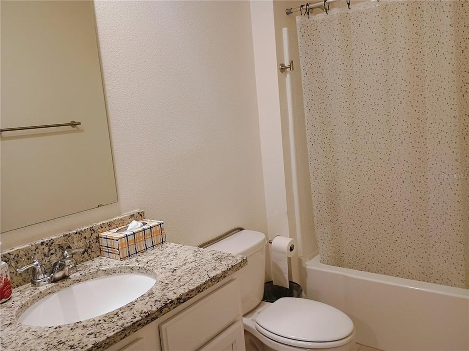 For Rent: $2,700 (4 beds, 2 baths, 1815 Square Feet)