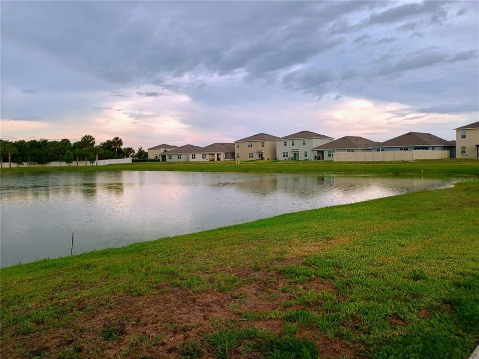 For Rent: $2,700 (4 beds, 2 baths, 1815 Square Feet)