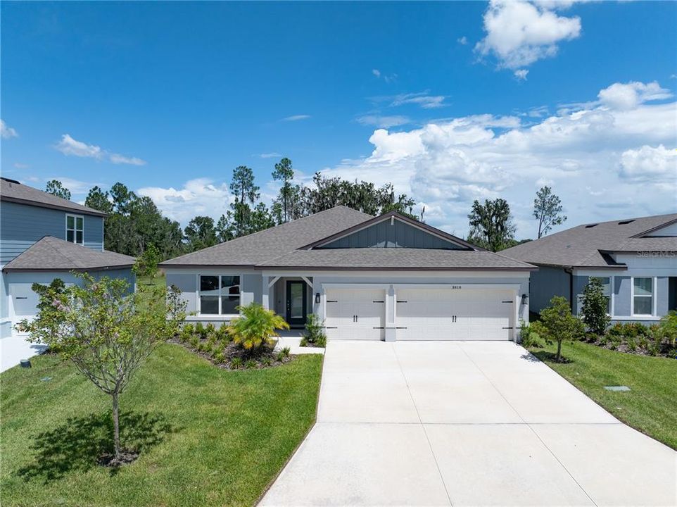For Sale: $449,900 (4 beds, 3 baths, 2486 Square Feet)