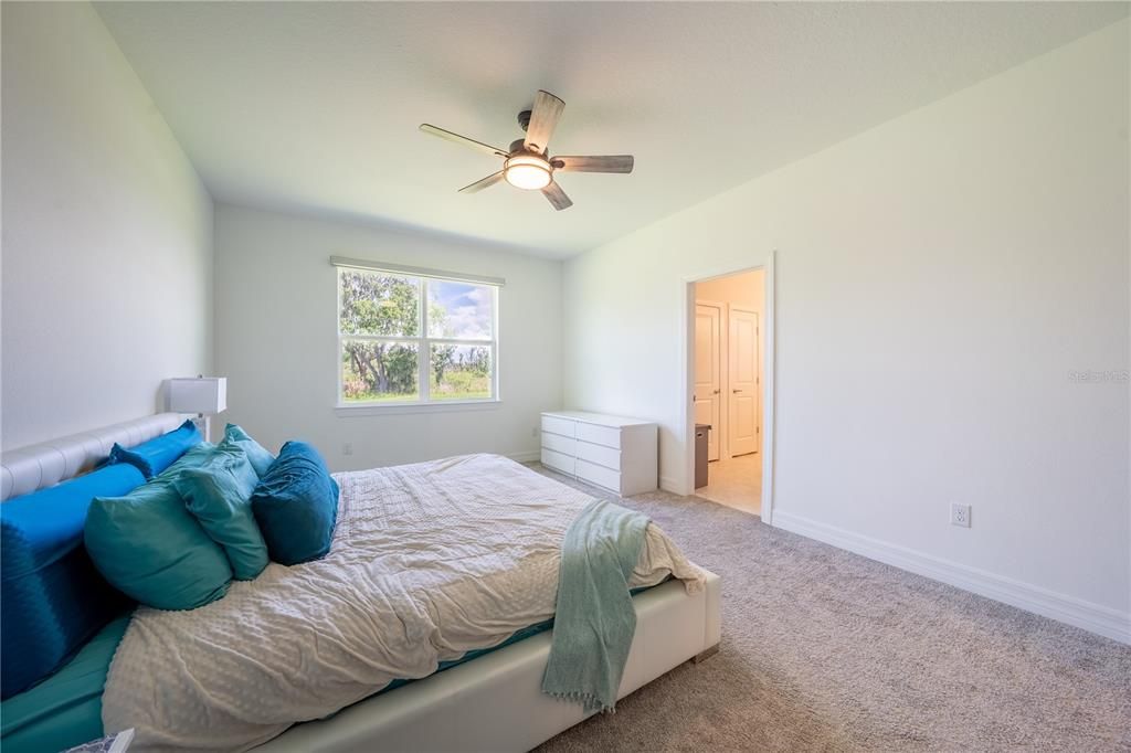 For Sale: $449,900 (4 beds, 3 baths, 2486 Square Feet)
