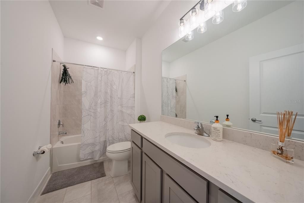For Sale: $449,900 (4 beds, 3 baths, 2486 Square Feet)