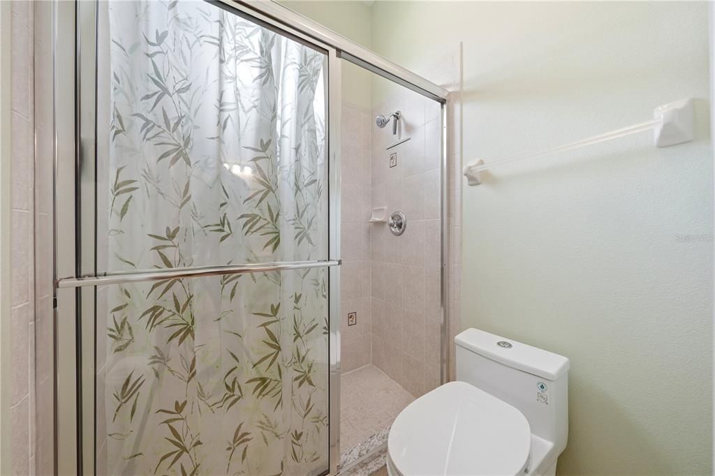 En Venta: $459,900 (3 camas, 2 baños, 2228 Pies cuadrados)