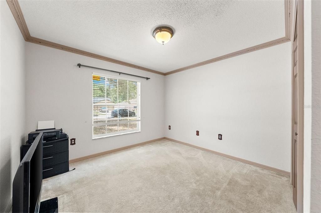 For Sale: $355,000 (3 beds, 2 baths, 1596 Square Feet)