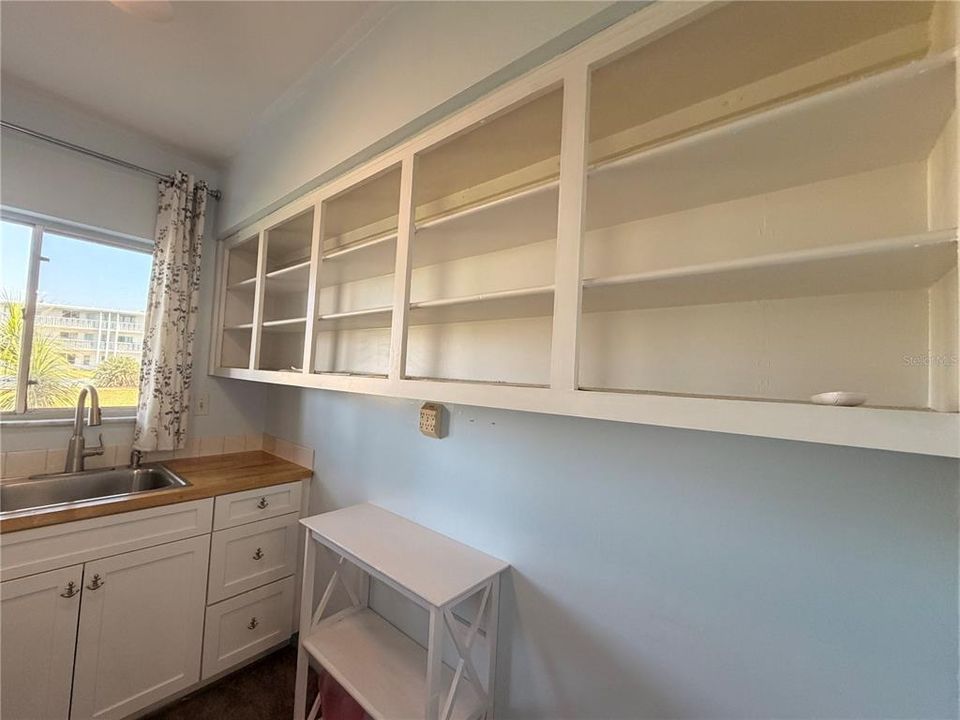 For Rent: $1,250 (1 beds, 1 baths, 612 Square Feet)