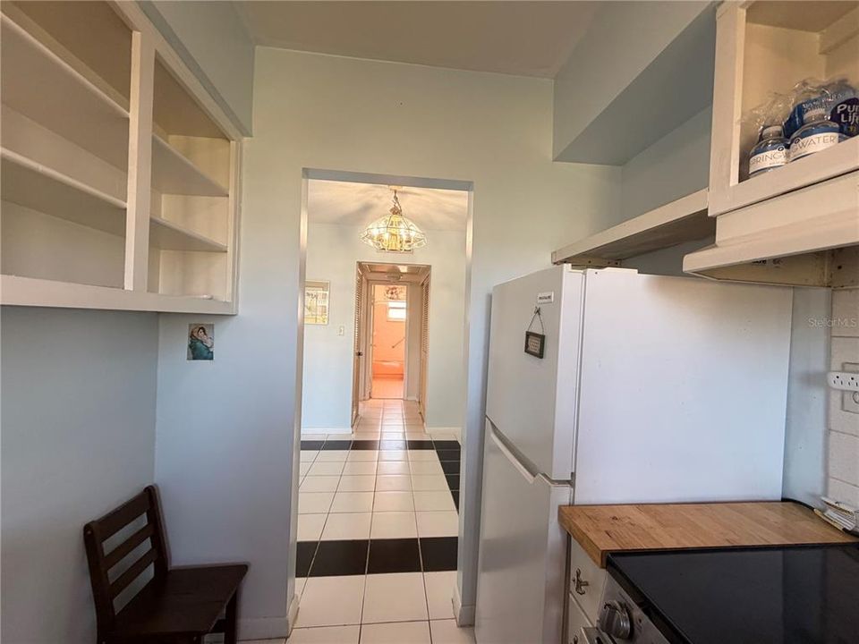 For Rent: $1,250 (1 beds, 1 baths, 612 Square Feet)