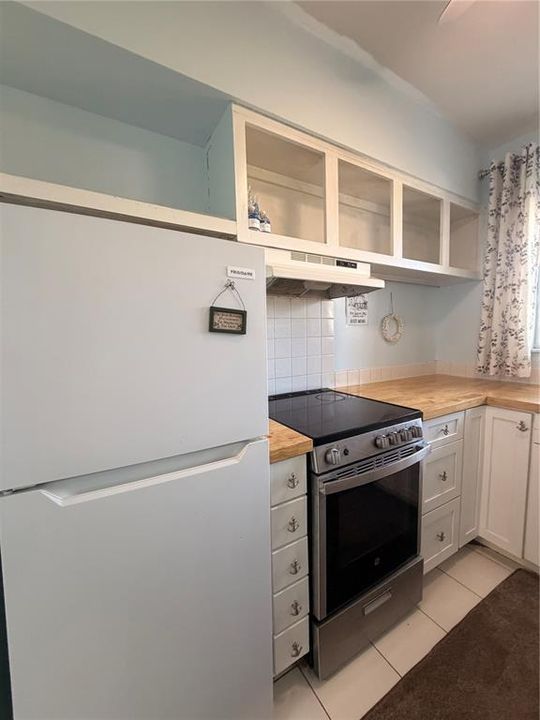 For Rent: $1,250 (1 beds, 1 baths, 612 Square Feet)
