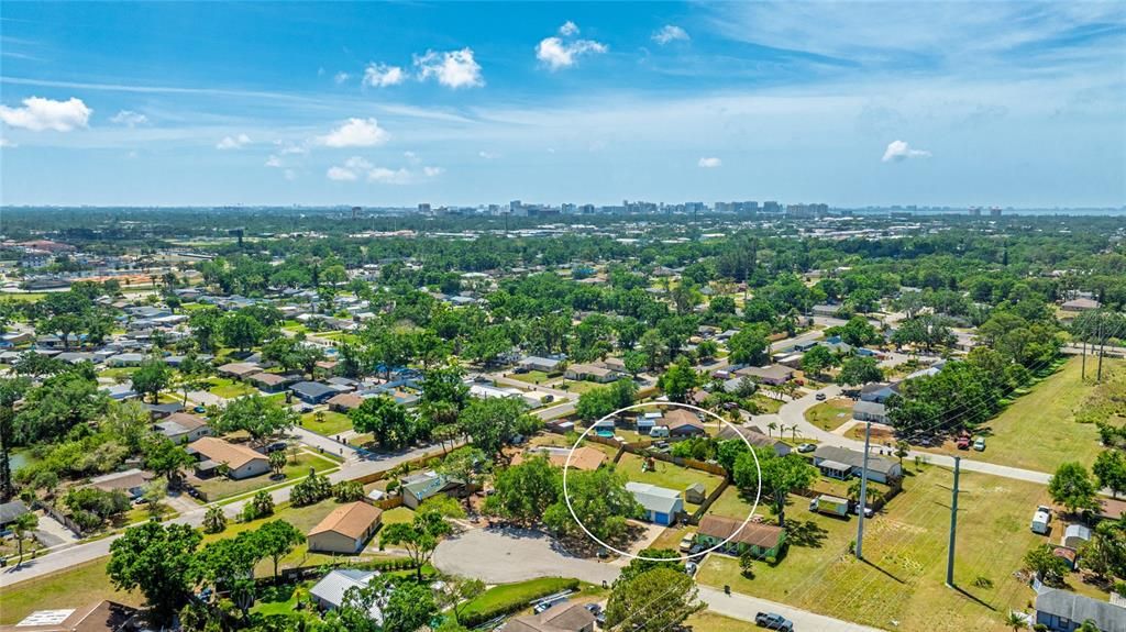 For Sale: $298,000 (2 beds, 1 baths, 1031 Square Feet)