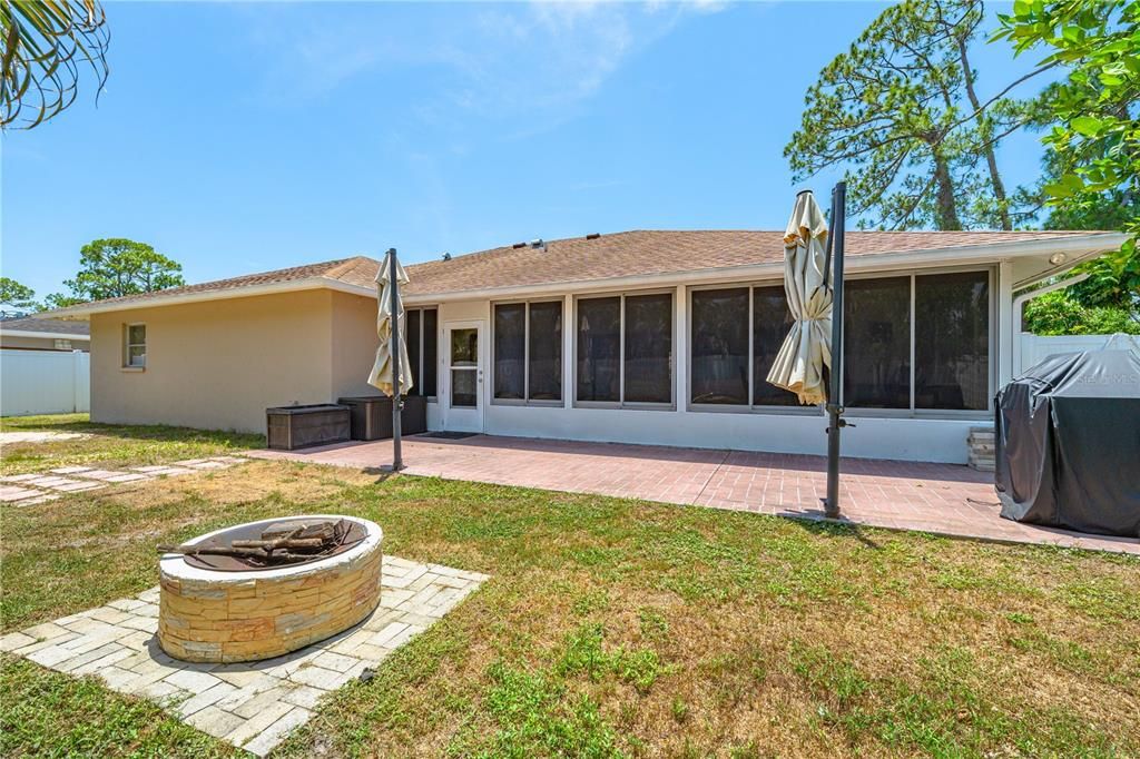 En Venta: $449,900 (3 camas, 2 baños, 2185 Pies cuadrados)