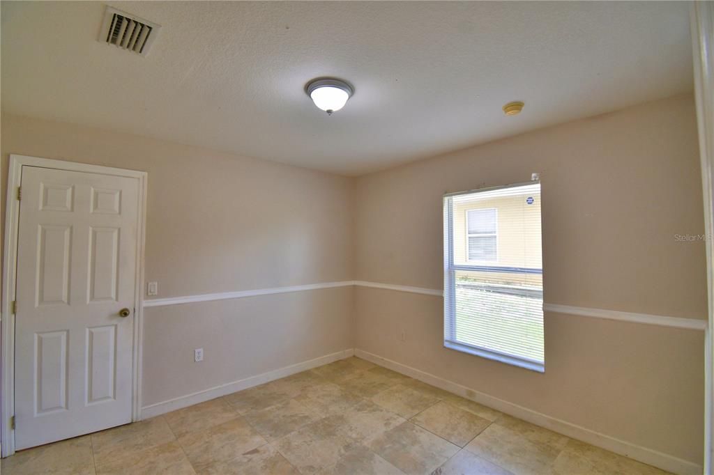 For Rent: $1,595 (3 beds, 2 baths, 1475 Square Feet)
