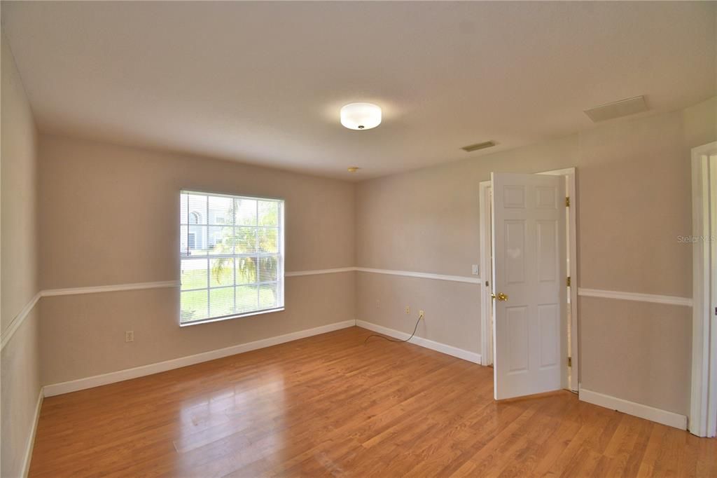For Rent: $1,595 (3 beds, 2 baths, 1475 Square Feet)