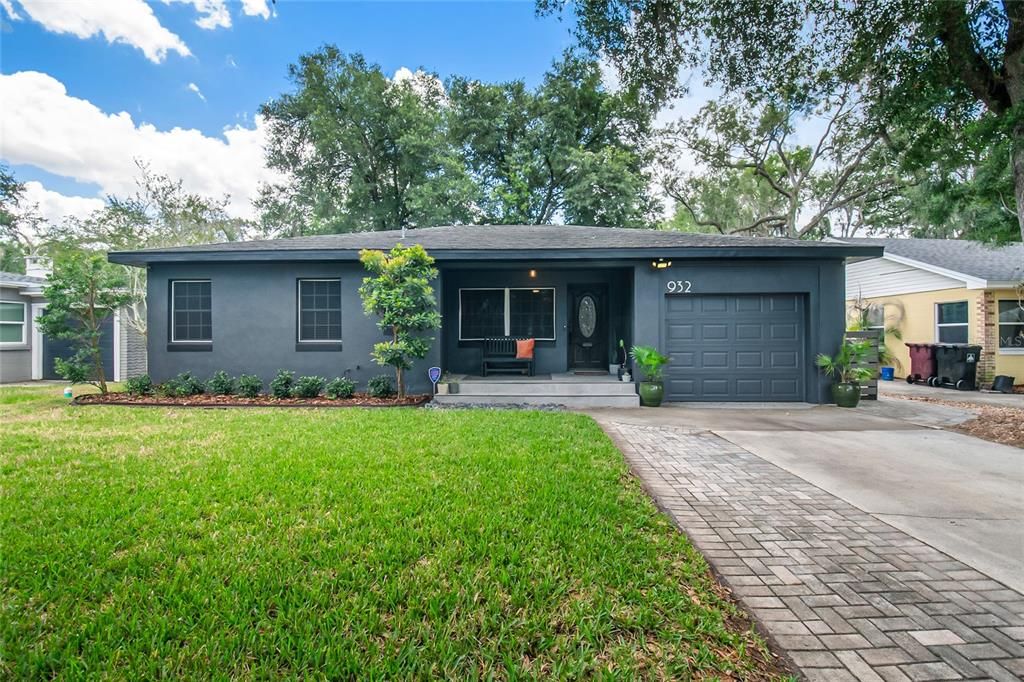 Active With Contract: $465,000 (3 beds, 2 baths, 1424 Square Feet)