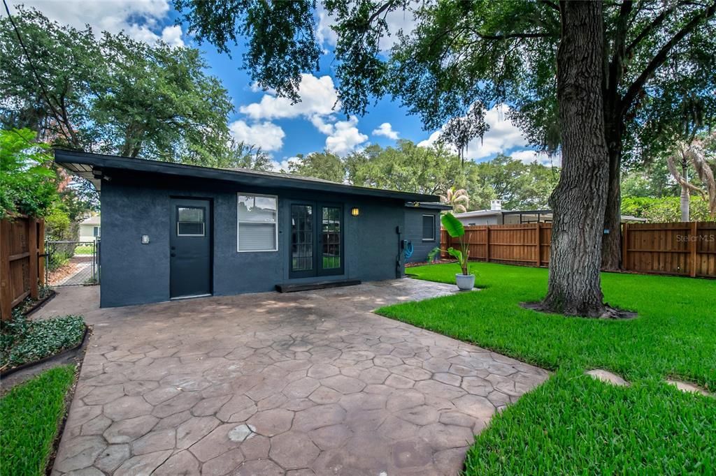 Active With Contract: $465,000 (3 beds, 2 baths, 1424 Square Feet)
