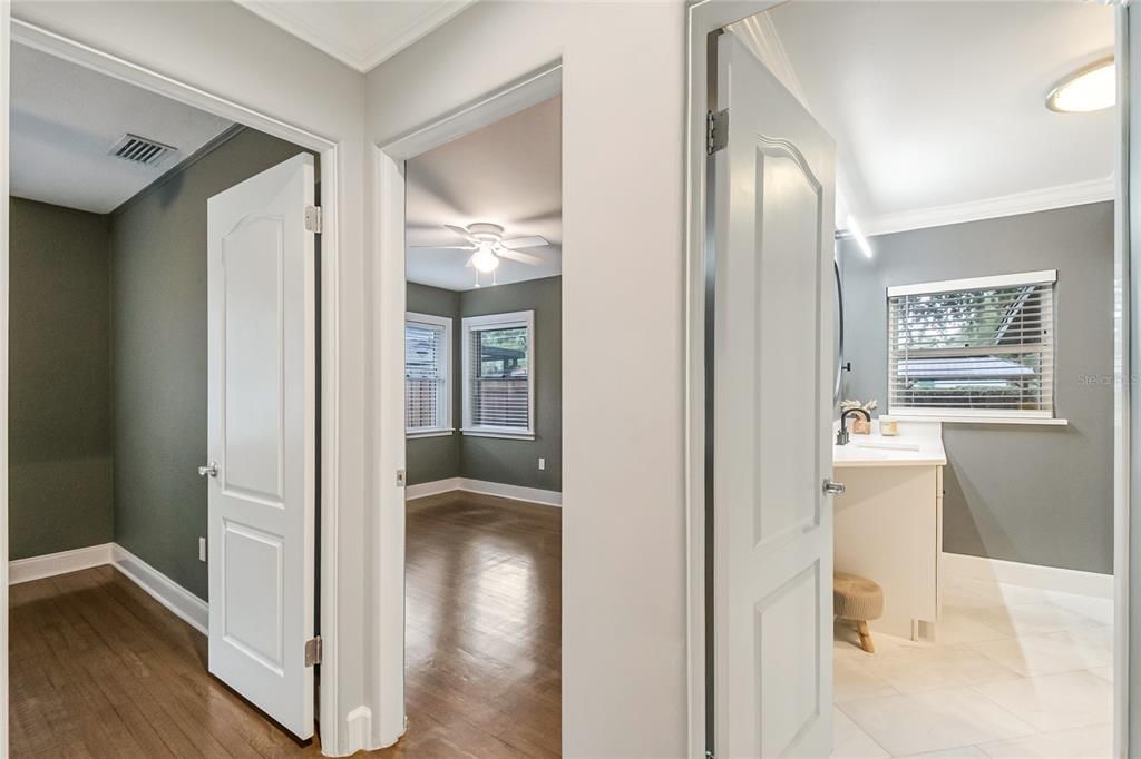 Active With Contract: $465,000 (3 beds, 2 baths, 1424 Square Feet)