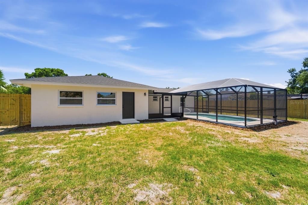 Activo con contrato: $480,000 (3 camas, 2 baños, 1454 Pies cuadrados)