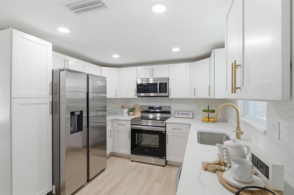 Activo con contrato: $480,000 (3 camas, 2 baños, 1454 Pies cuadrados)