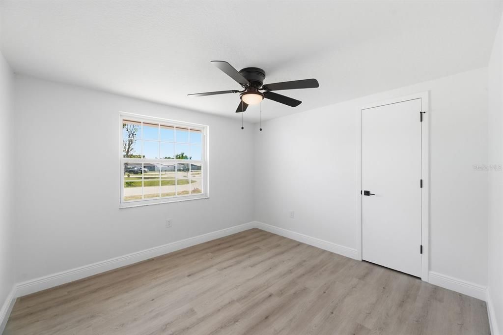 Activo con contrato: $480,000 (3 camas, 2 baños, 1454 Pies cuadrados)