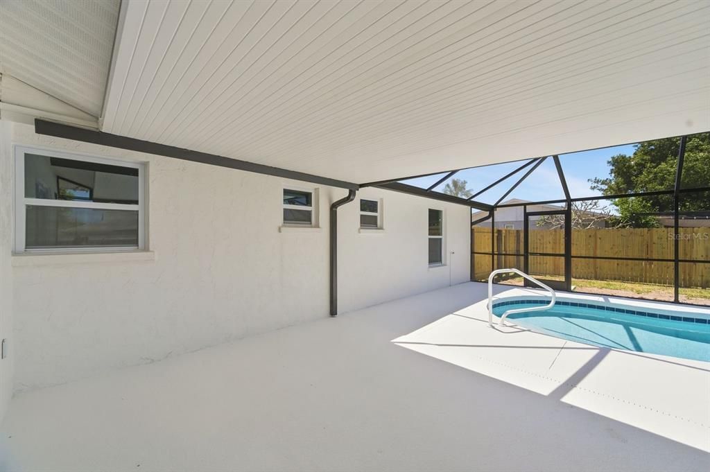 Activo con contrato: $480,000 (3 camas, 2 baños, 1454 Pies cuadrados)