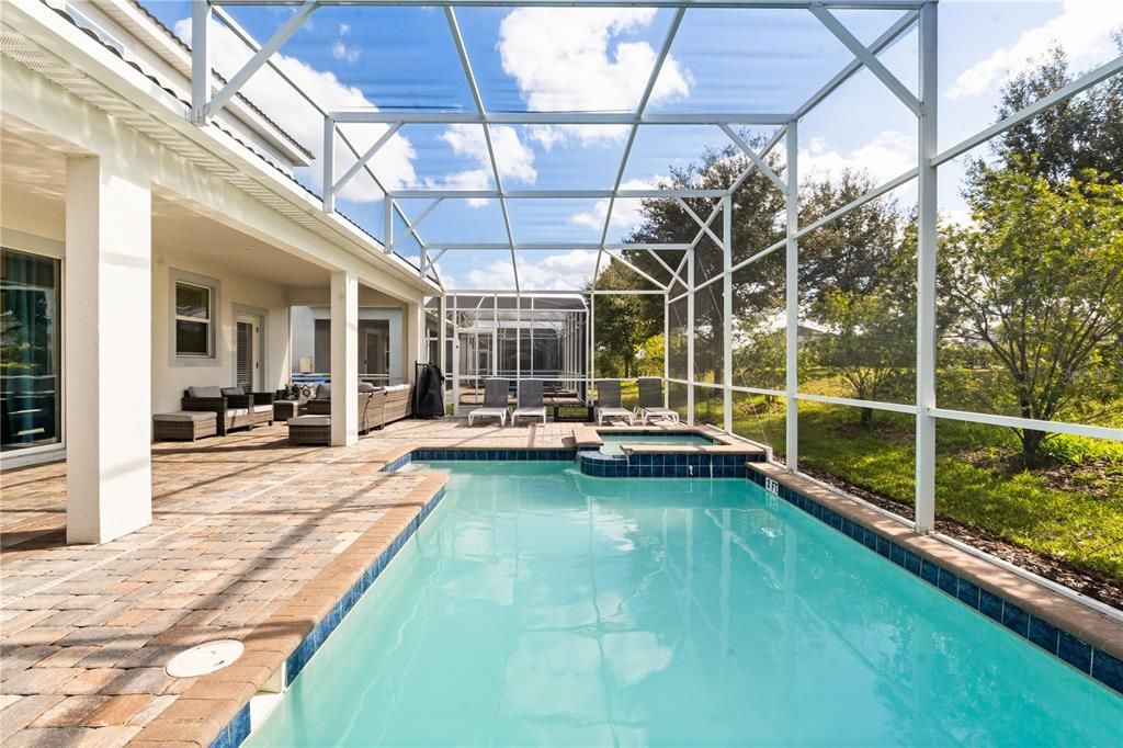 En Venta: $774,900 (8 camas, 5 baños, 3909 Pies cuadrados)