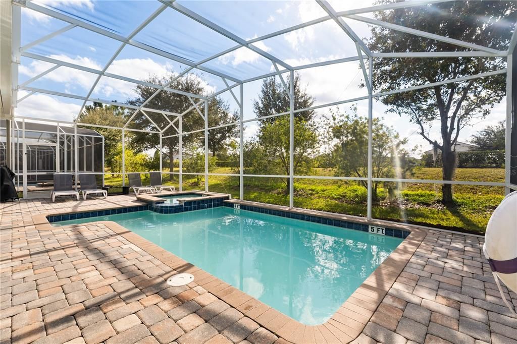 En Venta: $774,900 (8 camas, 5 baños, 3909 Pies cuadrados)