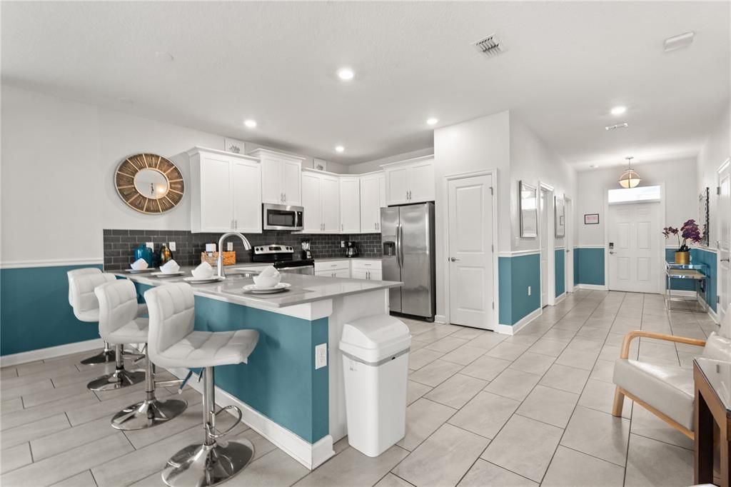 En Venta: $774,900 (8 camas, 5 baños, 3909 Pies cuadrados)