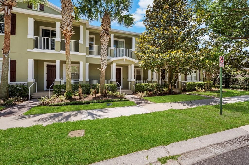 Activo con contrato: $325,000 (2 camas, 2 baños, 1411 Pies cuadrados)