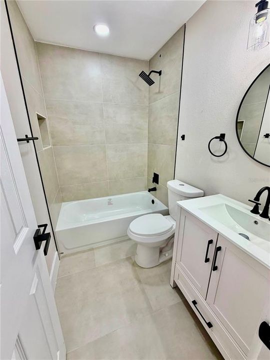 En Venta: $315,900 (2 camas, 2 baños, 956 Pies cuadrados)