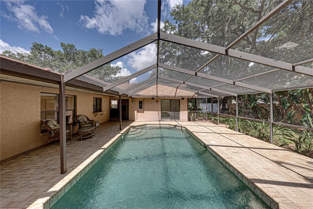 En Venta: $430,000 (3 camas, 2 baños, 2047 Pies cuadrados)