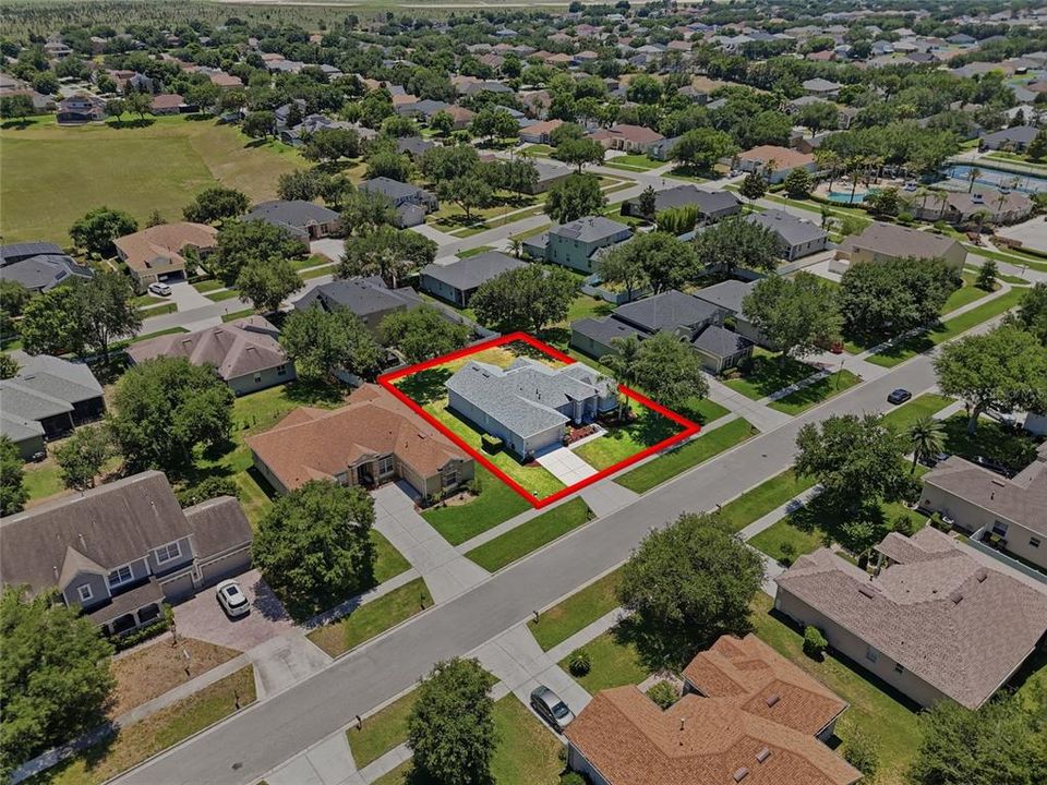 На продажу: $449,990 (3 спален, 2 ванн, 1832 Квадратных фут)