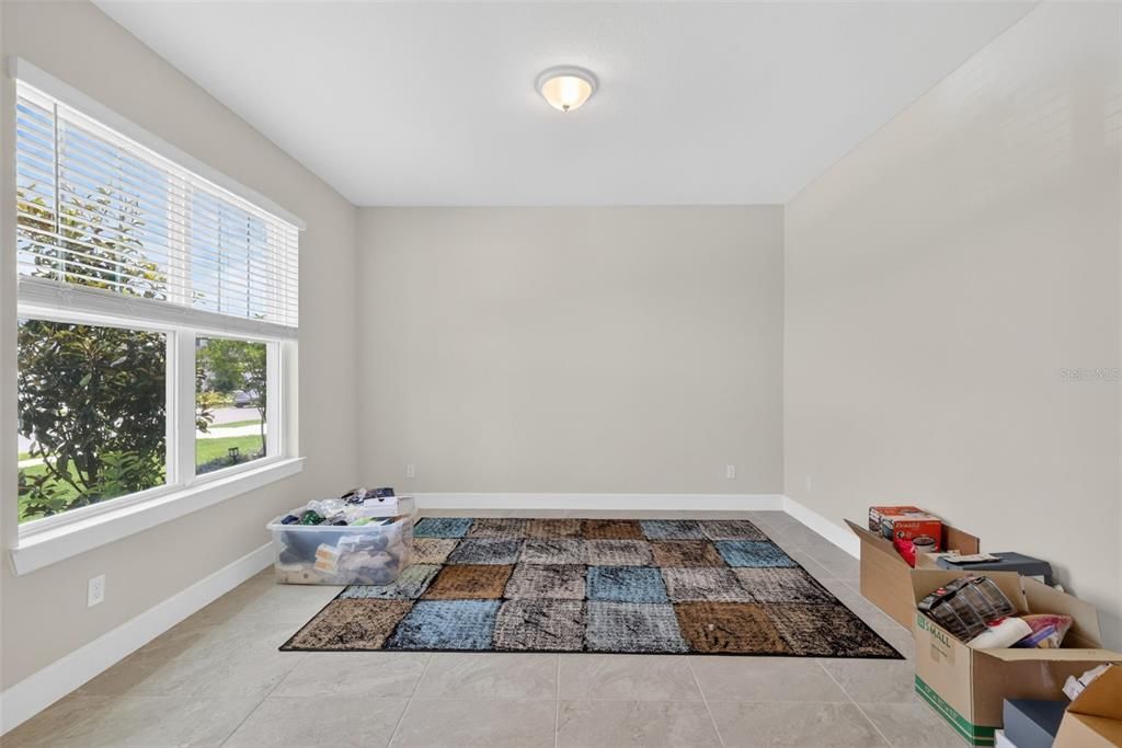 En Venta: $599,000 (4 camas, 3 baños, 2909 Pies cuadrados)