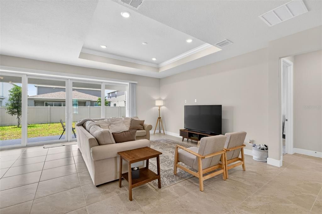 En Venta: $599,000 (4 camas, 3 baños, 2909 Pies cuadrados)
