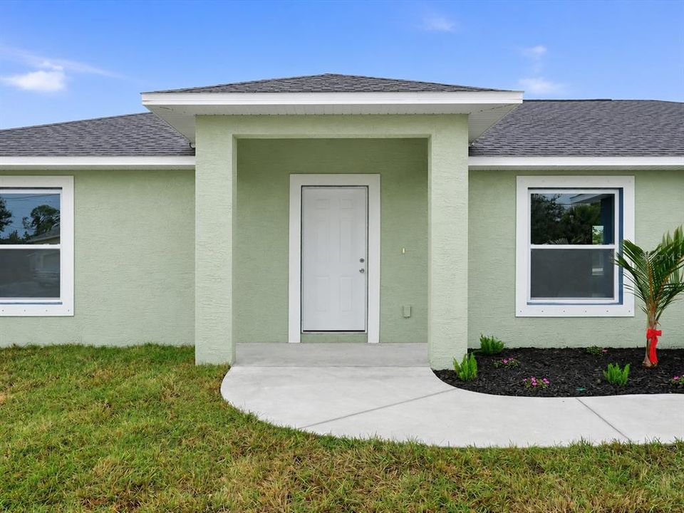 For Sale: $405,000 (3 beds, 2 baths, 1639 Square Feet)