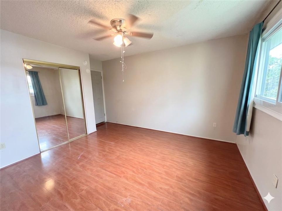 For Sale: $150,000 (3 beds, 2 baths, 1112 Square Feet)