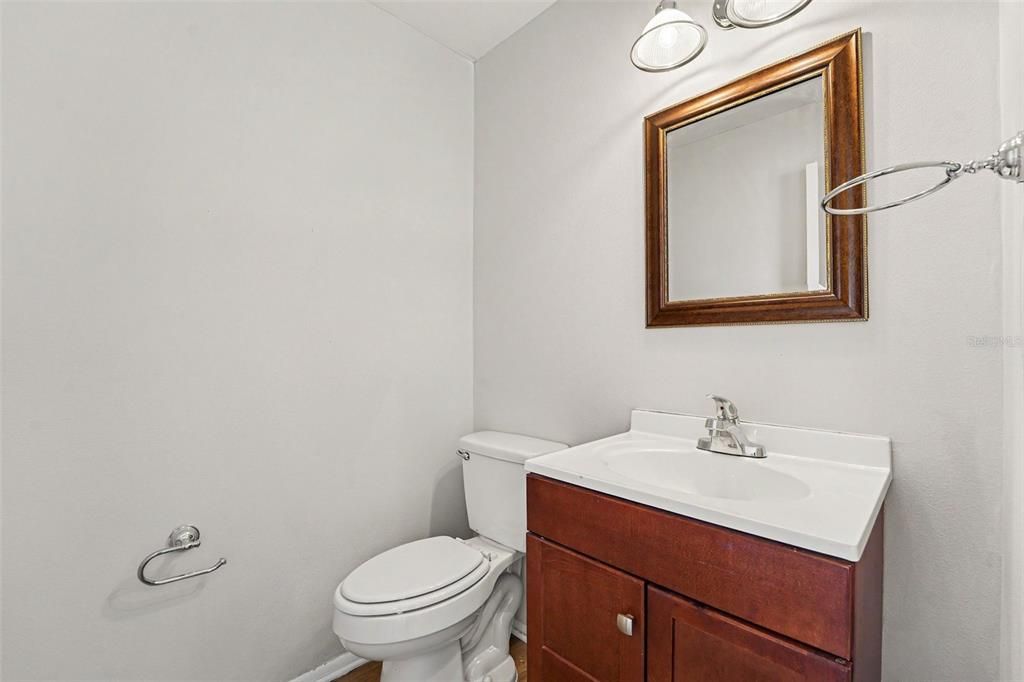 For Sale: $314,900 (4 beds, 1 baths, 1110 Square Feet)