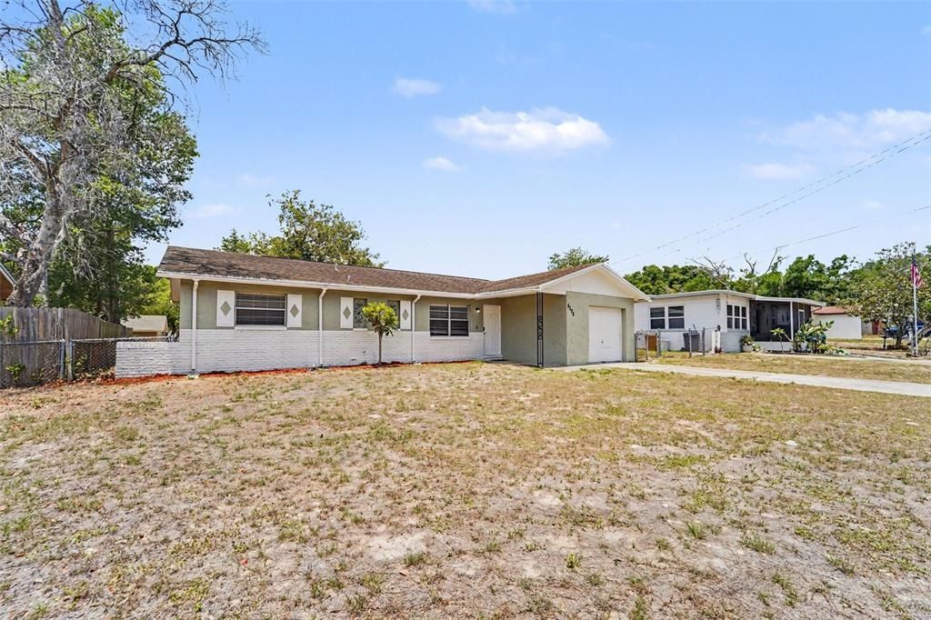 For Sale: $314,900 (4 beds, 1 baths, 1110 Square Feet)