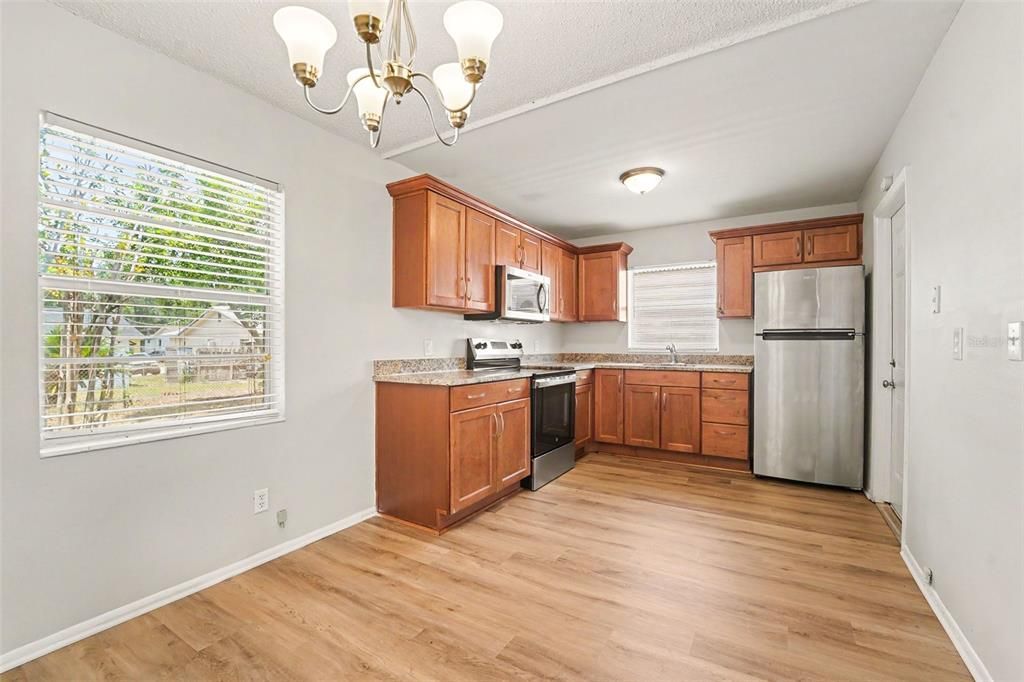For Sale: $314,900 (4 beds, 1 baths, 1110 Square Feet)