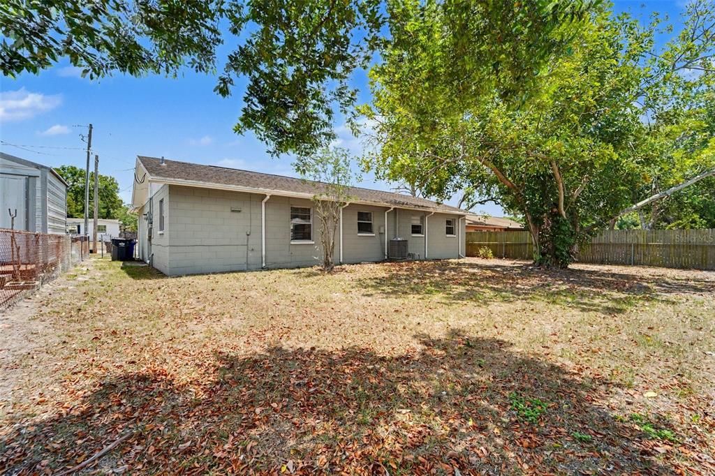 For Sale: $314,900 (4 beds, 1 baths, 1110 Square Feet)