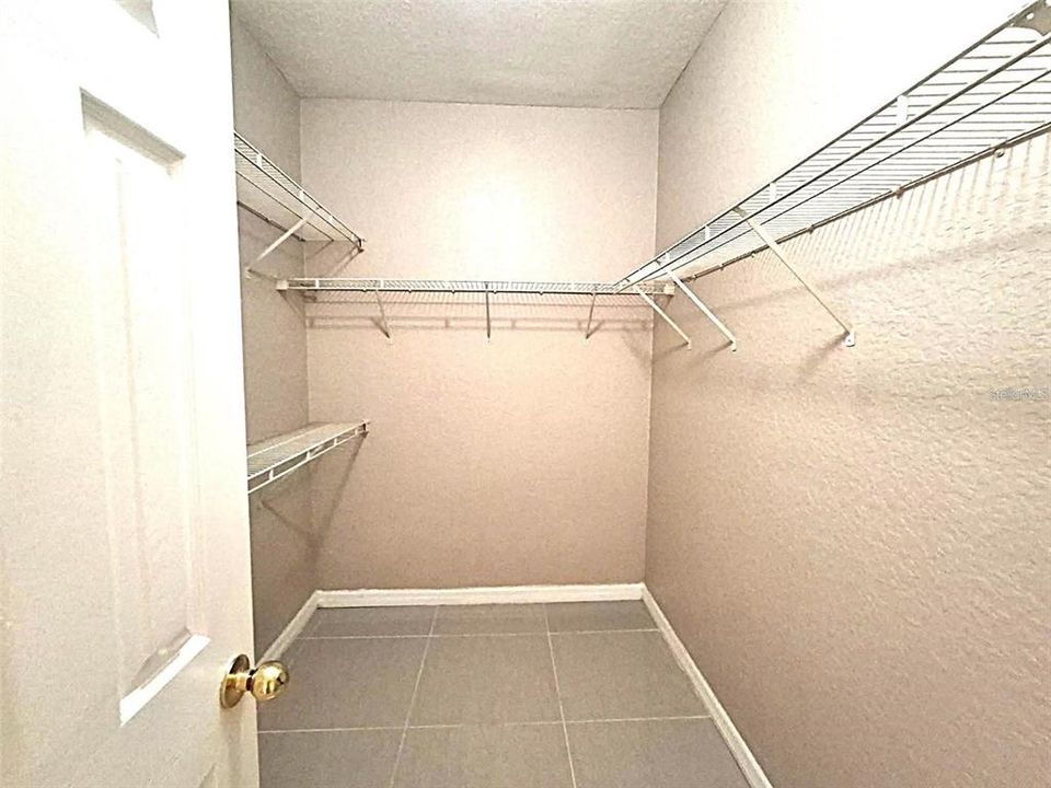 В аренду: $1,750 (2 спален, 2 ванн, 1087 Квадратных фут)