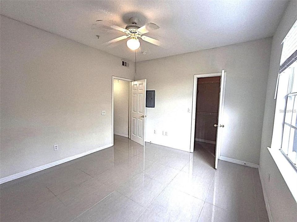 В аренду: $1,750 (2 спален, 2 ванн, 1087 Квадратных фут)