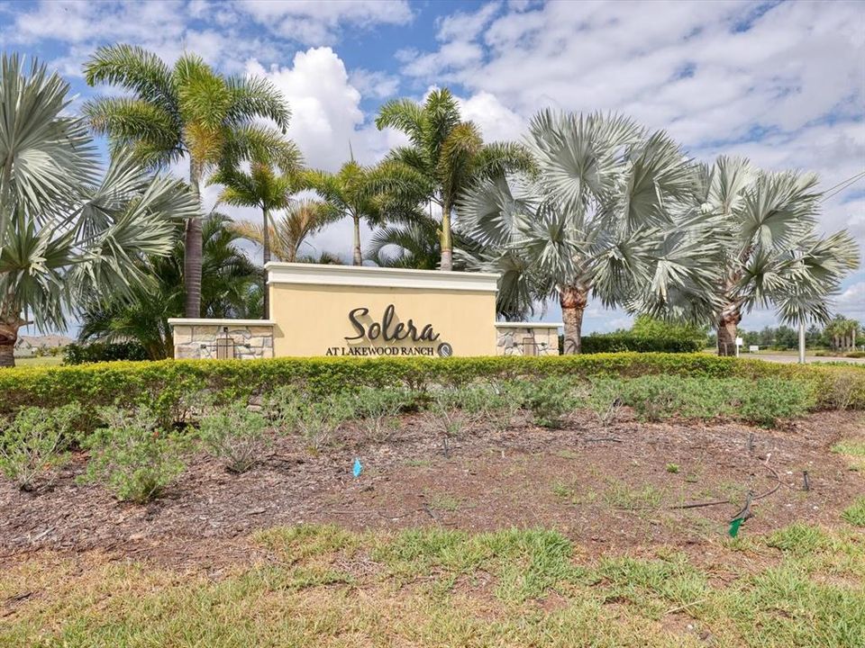 For Rent: $3,500 (4 beds, 2 baths, 2045 Square Feet)