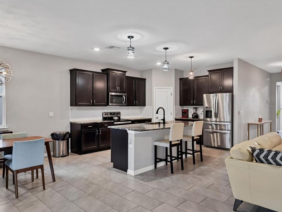 For Rent: $3,500 (4 beds, 2 baths, 2045 Square Feet)