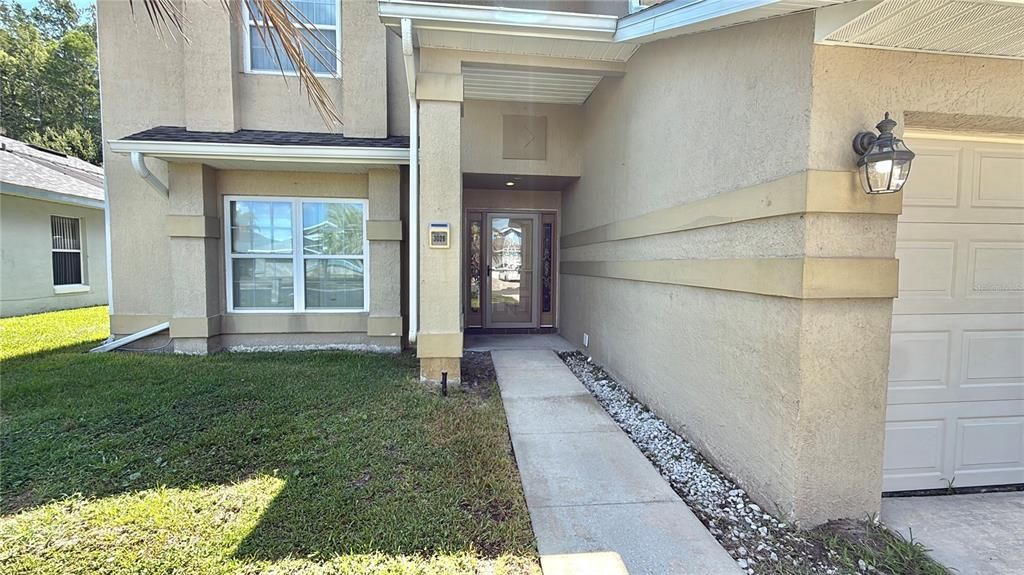 Active With Contract: $2,700 (4 beds, 2 baths, 2294 Square Feet)