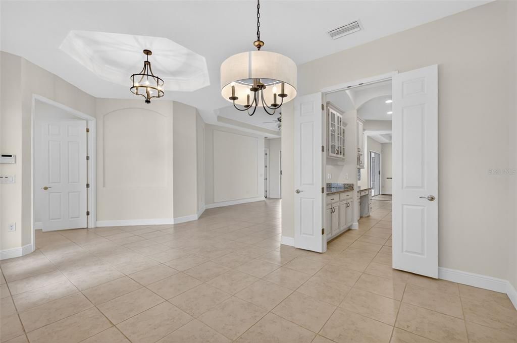 For Sale: $685,000 (4 beds, 3 baths, 3159 Square Feet)