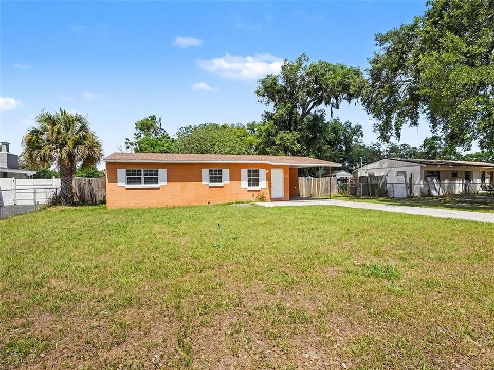 For Sale: $254,900 (4 beds, 2 baths, 1168 Square Feet)